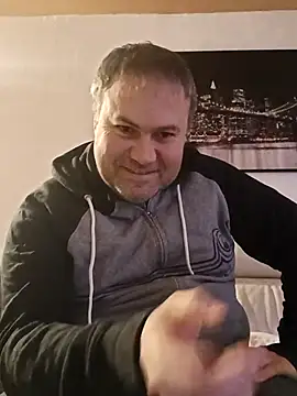 Snapshot of Pourleplasirs chatting on February 27, 2:03 am Pourleplasirs online show from February 27, 2:03 am