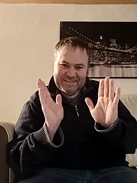 Snapshot of Pourleplasirs chatting on March 2, 1:04 am Pourleplasirs online show from March 2, 1:04 am