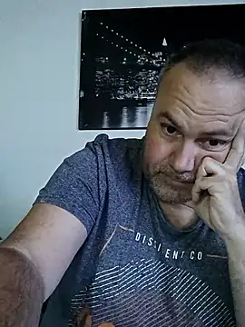 Pourleplasirs online show from May 20, 9:34 pm