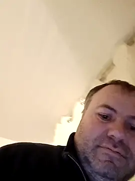 Snapshot of Pourleplasirs chatting on March 2, 11:17 pm Pourleplasirs online show from March 2, 11:17 pm