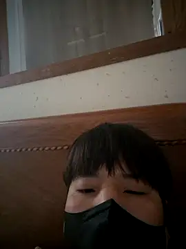 Tyyyggjju online show from December 4, 10:09 pm