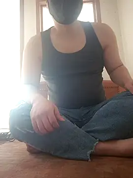 Tyyyggjju online show from December 22, 3:06 am