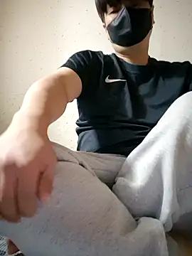 Tyyyggjju online show from October 22, 3:33 pm