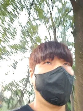 Tyyyggjju online show from October 24, 8:35 am