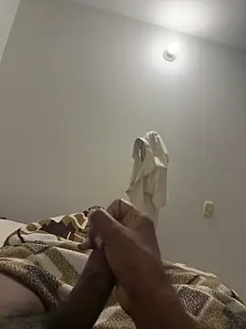 jhonnes  online show from October 6, 5:41 am