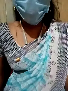 Snapshot of Tamil_roja17 chatting on February 21, 8:40 am Tamil roja17 online show from February 21, 8:40 am