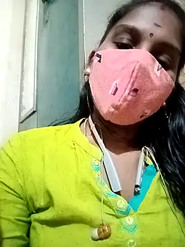 Snapshot of Tamil_roja17 chatting on March 1, 6:35 am Tamil roja17 online show from March 1, 6:35 am