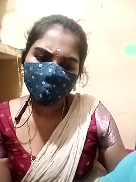Snapshot of Tamil_roja17 chatting on September 12, 7:02 pm Tamil roja17 online show from September 12, 7:02 pm