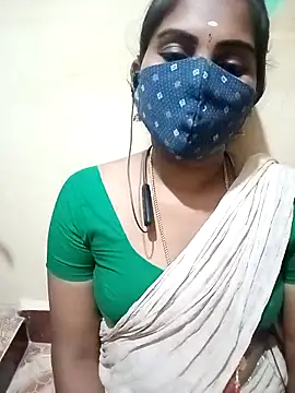 Snapshot of Tamil_roja17 chatting on September 18, 7:17 pm Tamil roja17 online show from September 18, 7:17 pm