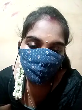 Snapshot of Tamil_roja17 chatting on October 8, 6:19 pm Tamil roja17 online show from October 8, 6:19 pm