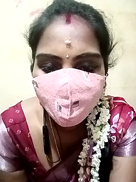 Snapshot of Tamil_roja17 chatting on October 17, 6:10 pm Tamil roja17 online show from October 17, 6:10 pm