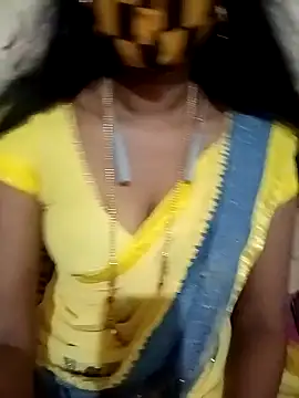 Snapshot of Tamil_roja17 chatting on February 27, 6:13 am Tamil roja17 online show from February 27, 6:13 am
