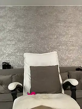 LillySquirtShot online show from April 1, 11:12 pm