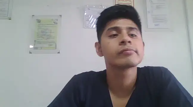 latinhotboy69 online show from March 15, 6:32 pm