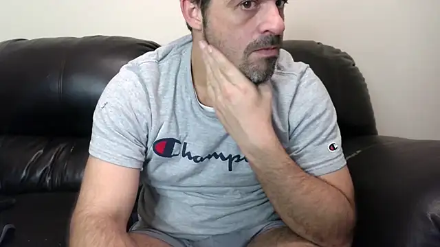 Snapshot of Troyt87 chatting on December 4, 3:55 pm Troyt87 online show from December 4, 3:55 pm