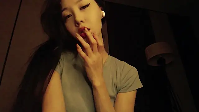 Fudzik0 online show from February 13, 3:39 am