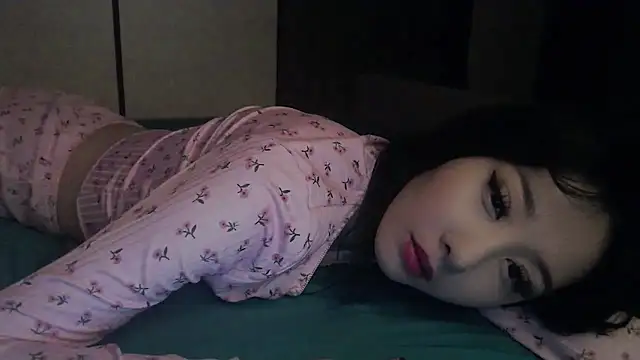 Fudzik0 online show from February 2, 3:16 am