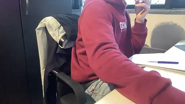 bullyboyy online show from January 12, 8:43 am