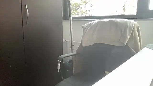 Snapshot of bullyboyy chatting on November 13, 2:54 pm bullyboyy online show from November 13, 2:54 pm