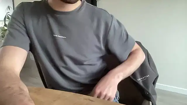 bullyboyy online show from January 18, 8:51 am