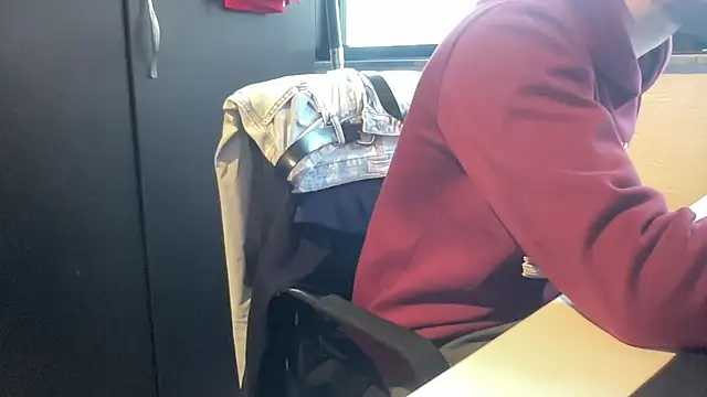 bullyboyy online show from January 14, 8:18 am