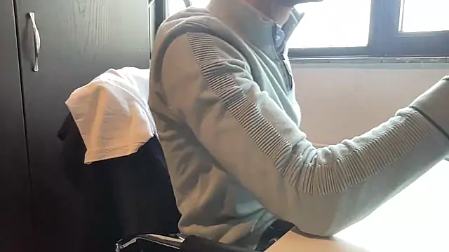 bullyboyy online show from February 9, 10:46 am