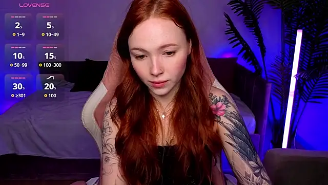 Maya Light online show from April 2, 1:57 am