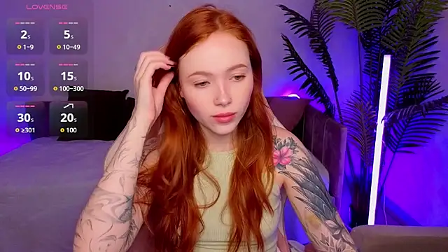 Maya Light online show from March 8, 1:44 am