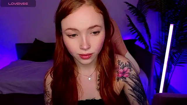 Maya Light online show from February 8, 1:47 am