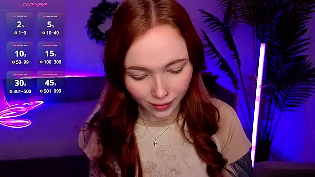 Maya Light online show from January 10, 1:45 am