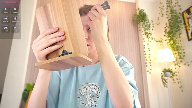 Snapshot of heartseduction chatting on March 4, 8:33 am heartseduction online show from March 4, 8:33 am