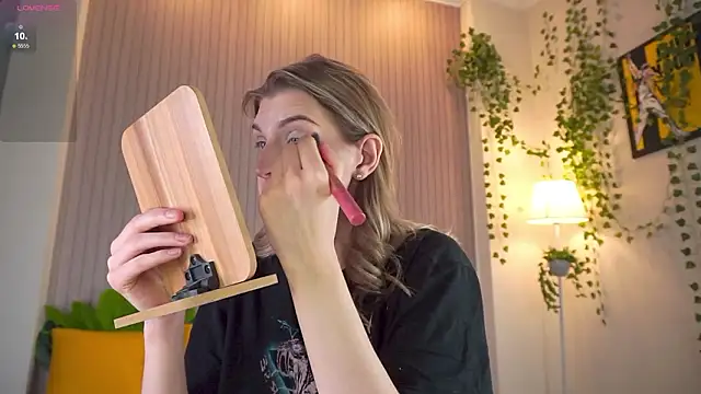 Snapshot of heartseduction chatting on March 1, 7:52 am heartseduction online show from March 1, 7:52 am