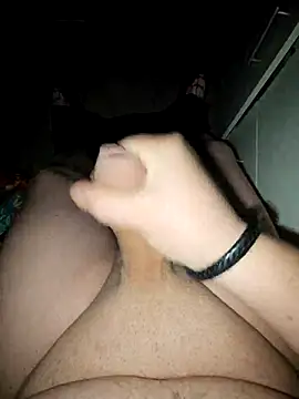 Snapshot of Usame_como_quieras chatting on March 17, 12:25 pm Usame como quieras online show from March 17, 12:25 pm