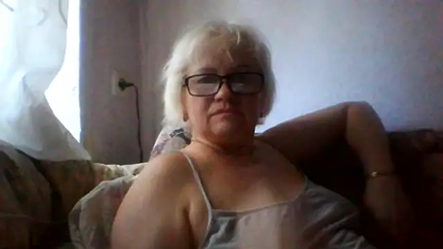 Snapshot of Mayya4321 chatting on July 1, 7:52 am Mayya4321 online show from July 1, 7:52 am