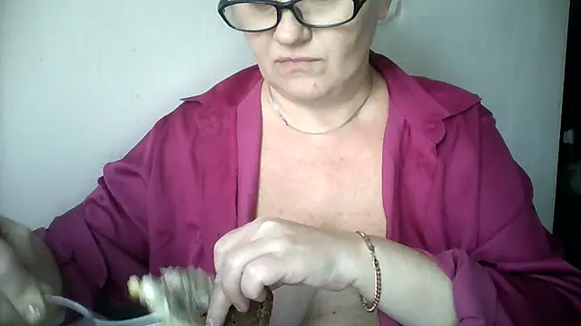 Mayya4321 online show from October 6, 9:43 am