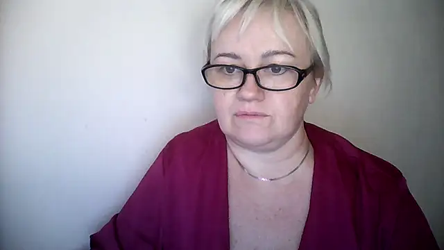 Mayya4321 online show from October 4, 7:10 am