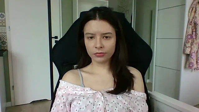 LariceSexy online show from April 2, 12:12 pm