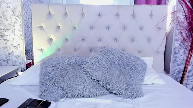 Ariana greenblat online show from October 11, 4:19 pm