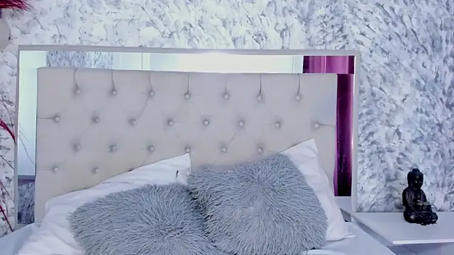 Ariana greenblat online show from December 17, 4:23 pm