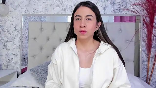 Snapshot of Ariana_greenblat chatting on October 24, 4:17 pm Ariana greenblat online show from October 24, 4:17 pm