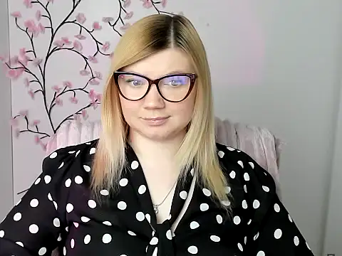 Lola moree online show from April 26, 11:40 am