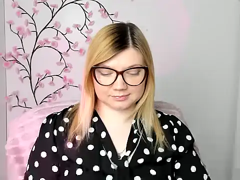 Lola moree online show from March 31, 11:56 am