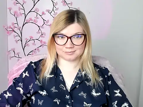 Lola moree online show from April 15, 11:38 am