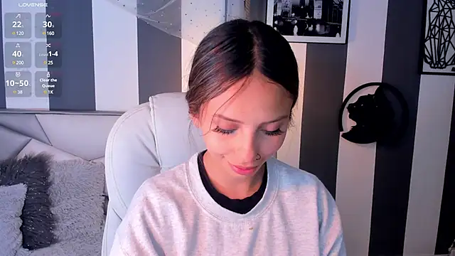 Snapshot of Salome__evans chatting on February 25, 1:32 pm Salome evans online show from February 25, 1:32 pm