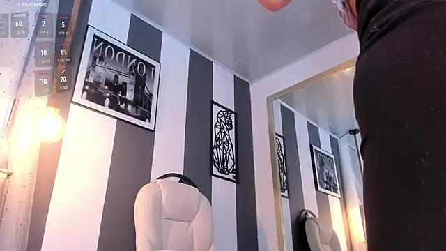 Snapshot of Salome__evans chatting on February 23, 6:56 pm Salome evans online show from February 23, 6:56 pm