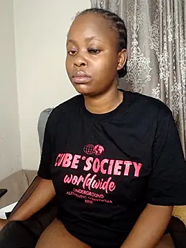 Cherry-brown55 online show from December 3, 1:17 am