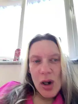 blondey206 online show from April 24, 2:41 pm
