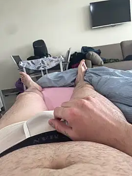 lebaneeseguy online show from April 27, 1:53 pm
