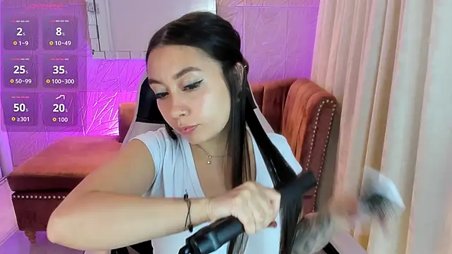 miss isabella m online show from February 20, 1:46 pm