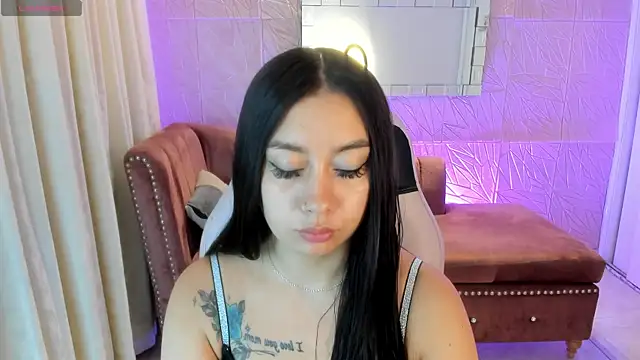 Snapshot of miss_isabella_m chatting on May 21, 12:24 pm miss isabella m online show from May 21, 12:24 pm